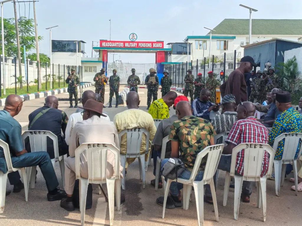 Military Retirees Block Pensions Board Entrance in Abuja Over Disputed Pension Adjustments