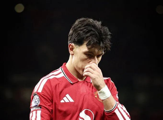 Man United Fine Martínez For Criticising Club Hierarchy